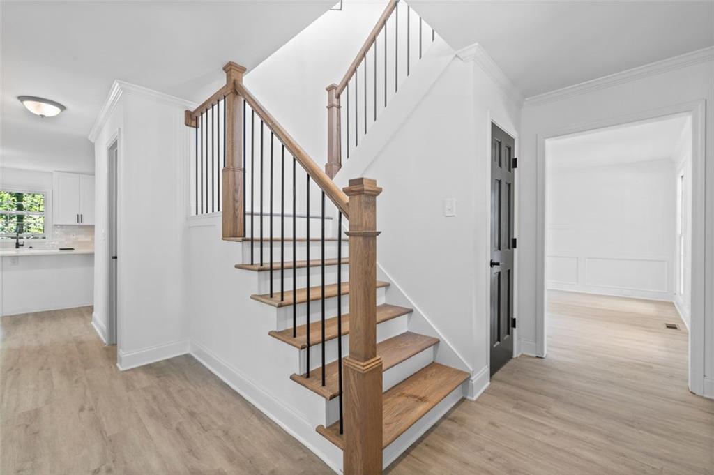4166 Riverhill Court, Roswell, Georgia image 6