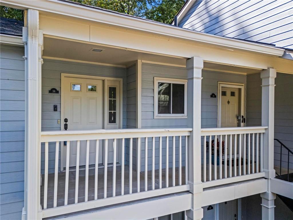 36 Doranne Court SE