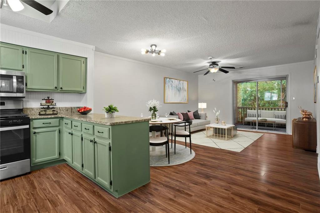 36 Doranne Court SE