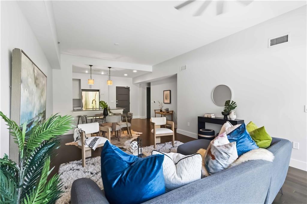 1100 Howell Mill Road NW 204