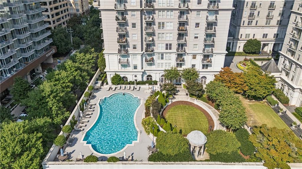 195 14th Street NE 703