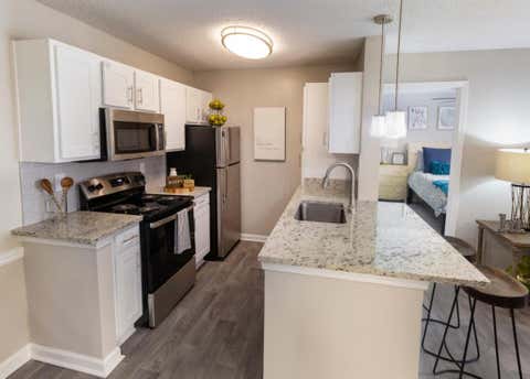 Condo For Rent - 100 Ashford Gables Drive #6A-309<br/> Dunwoody, GA 30338