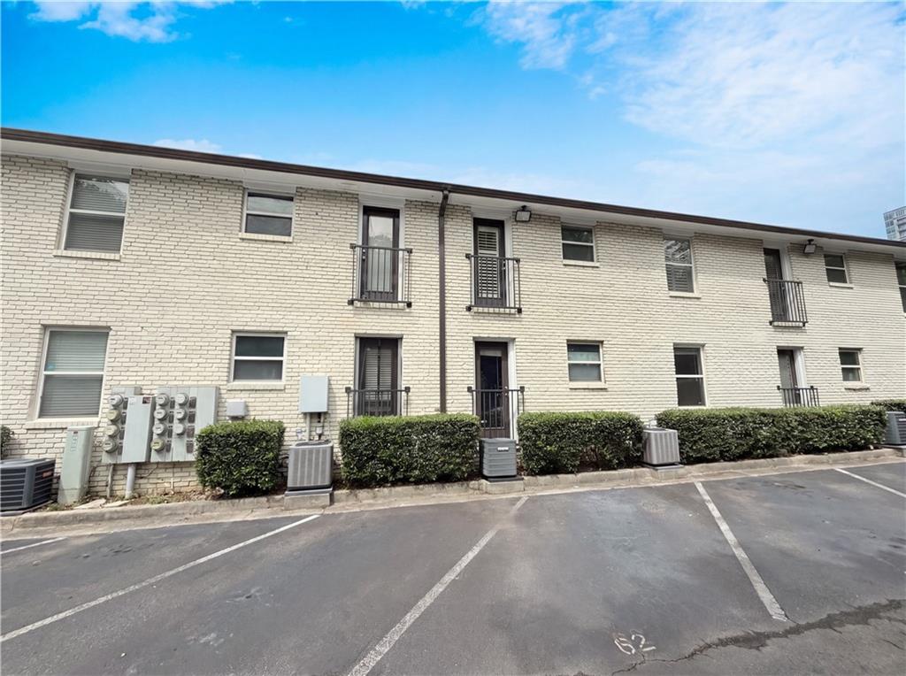 48 Peachtree Avenue NE 213