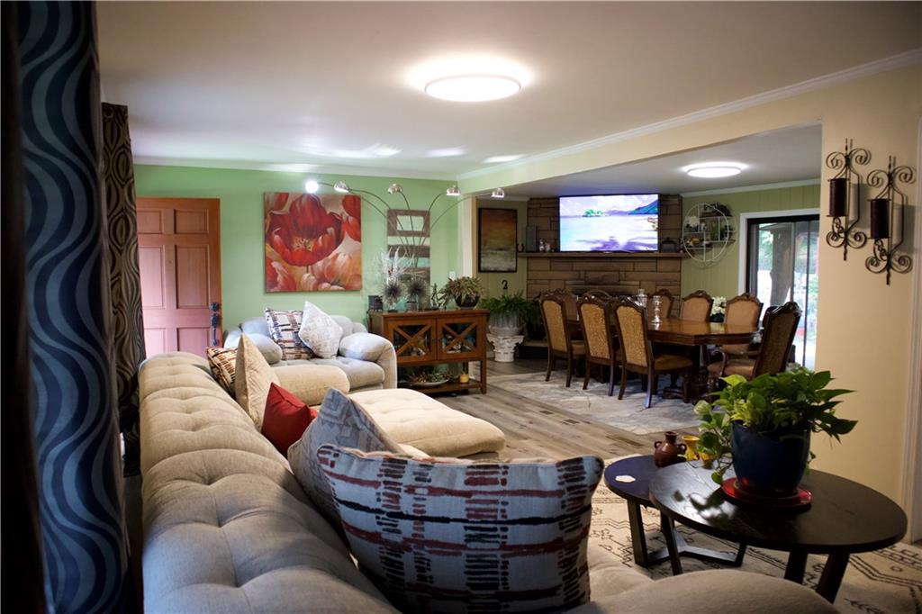 2586 Brandon Road
