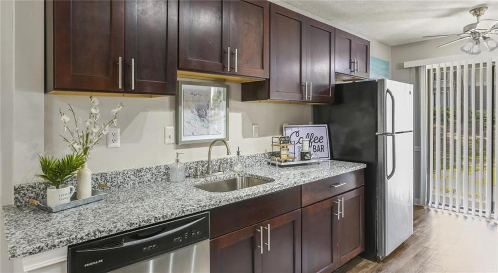 Park at Vinings - Residential Lease