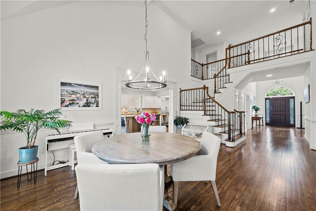 4503 Woodhaven NE