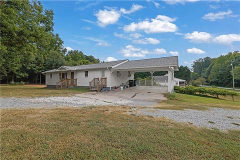 1729 James Burgess Road Suwanee GA 30024