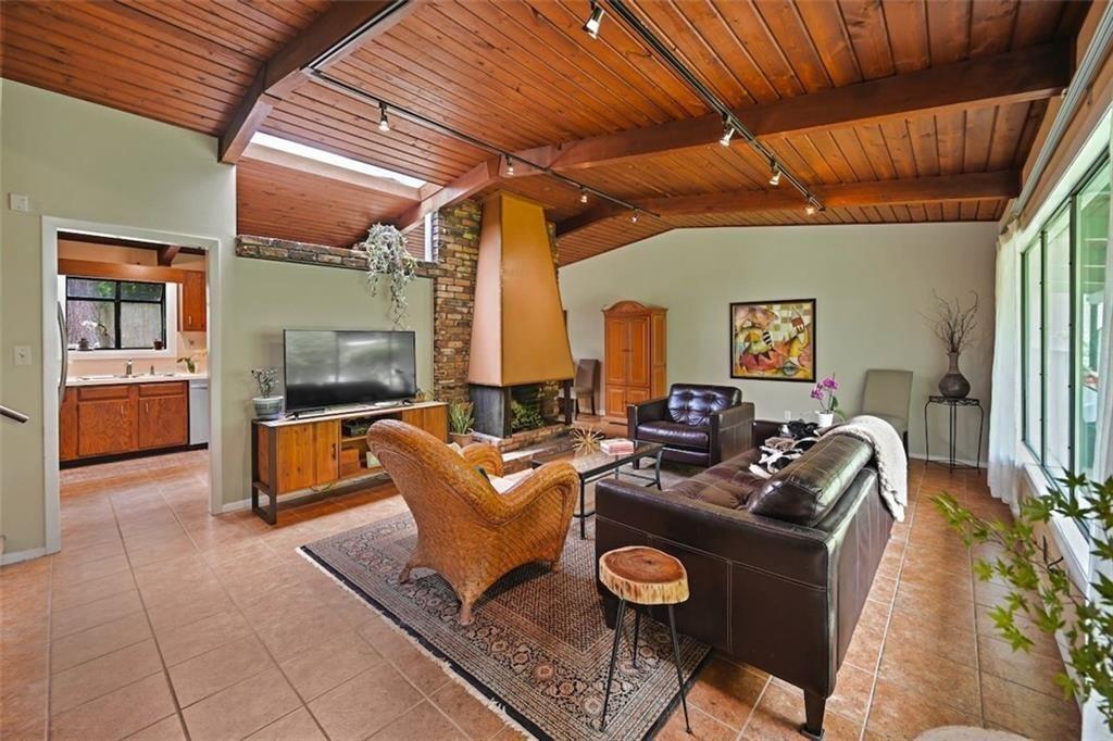 3408 Chestnut Drive