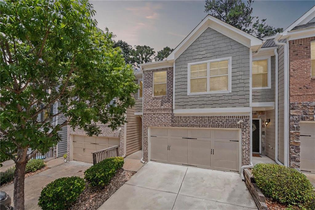 1697 Paxton Drive SW