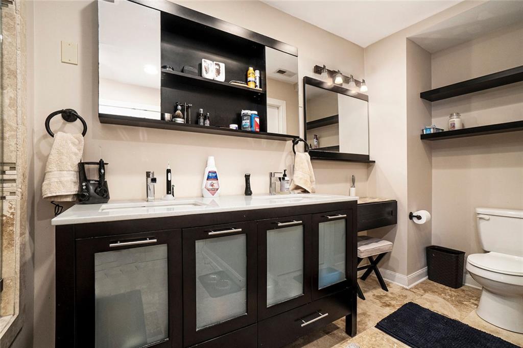 3501 Roswell Road NE 211