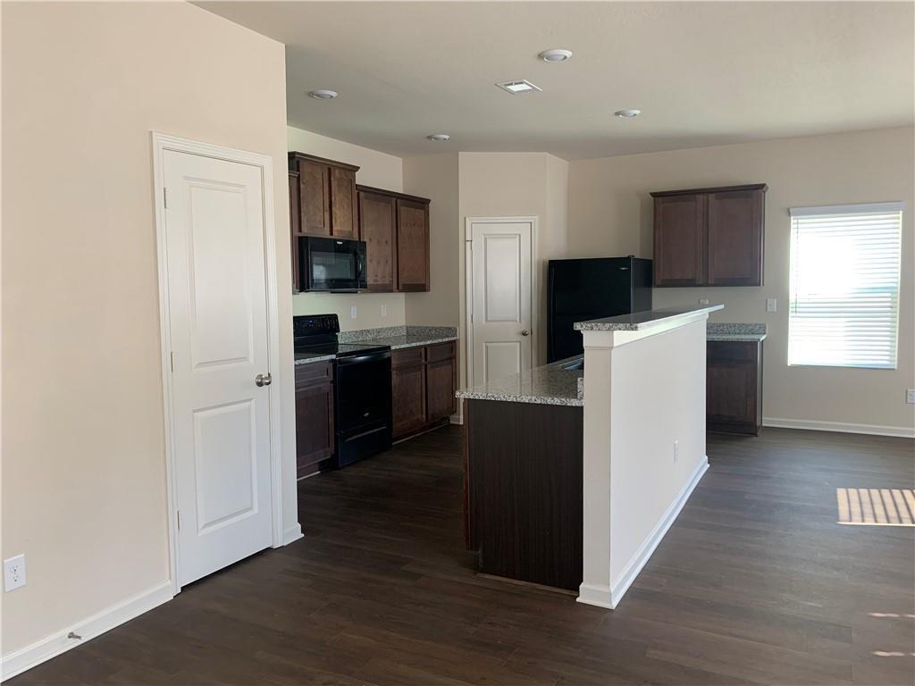 960 Walnut Creek Circle