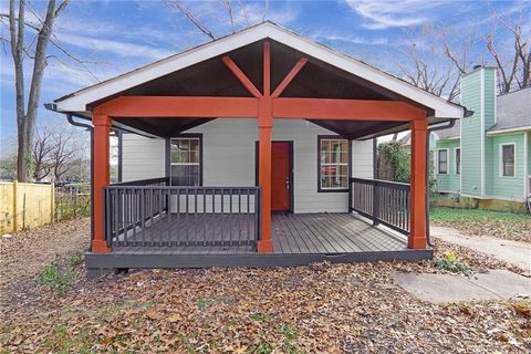 Homes For Sale - 391 S Bend Avenue<br/> Atlanta, GA 30315