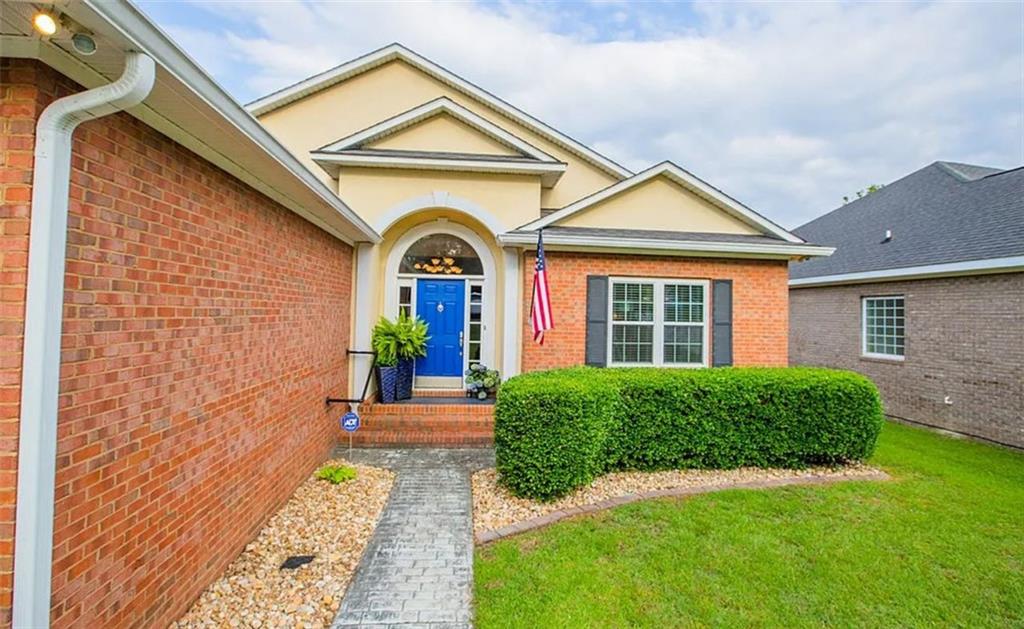 186 WHITE BLOSSOM Trail