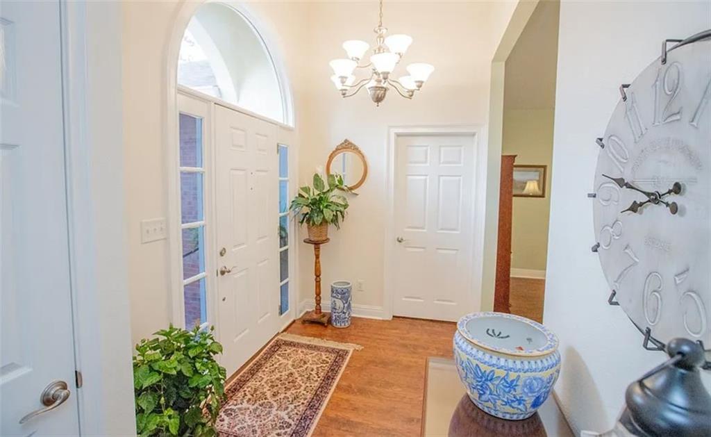 186 WHITE BLOSSOM Trail