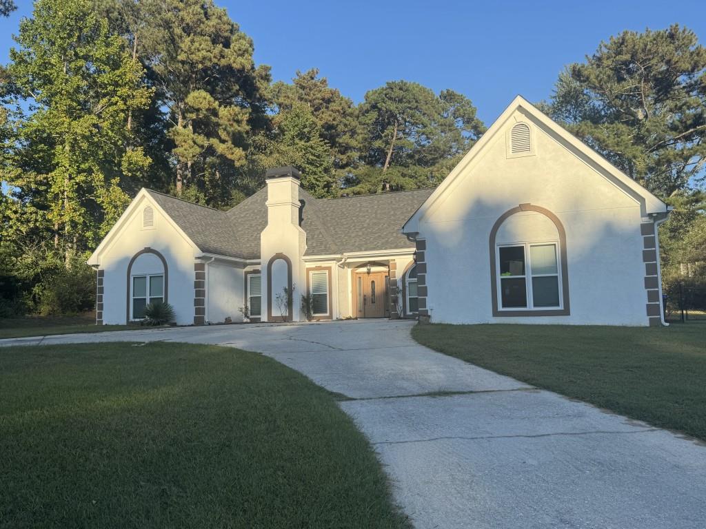 1851 Thousand Oaks Lane