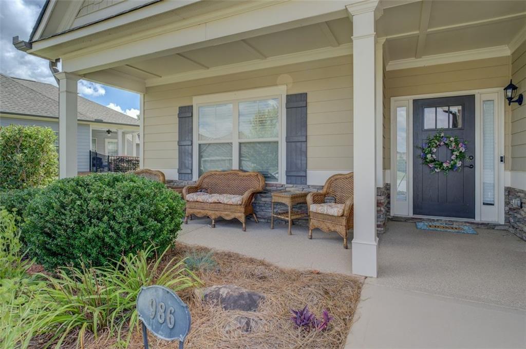 986 HIGH SHOAL Drive