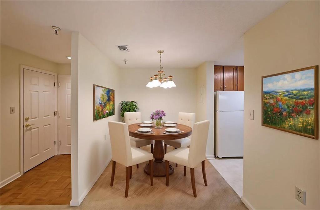1800 Clairmont Lake 213