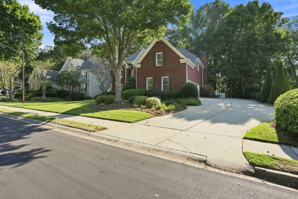 2726 Twin Leaf Trail
