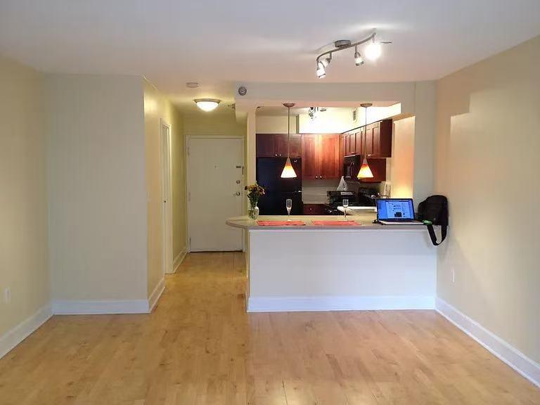 2479 Peachtree Road NE 211