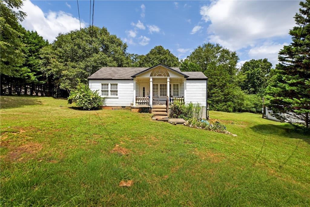 1561 Pleasant Valley Road SE