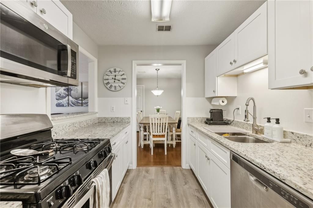 2304 Country Park Drive, Smyrna, Georgia image 9