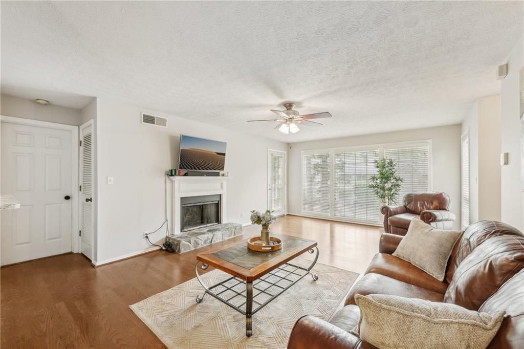 2304 Country Park Drive, Smyrna, Georgia image 4