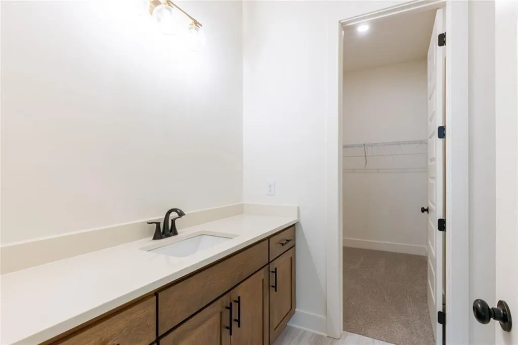 Cumming, Georgia 30028, United States, 5 Bedrooms Bedrooms, ,5 BathroomsBathrooms,Residential,Active,176334