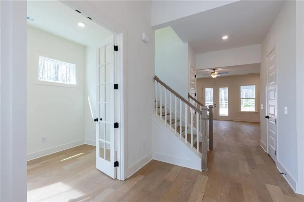 Cumming, Georgia 30028, United States, 5 Bedrooms Bedrooms, ,5 BathroomsBathrooms,Residential,Active,176334