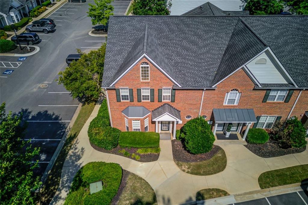1095 POWERS Place