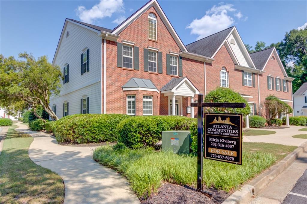 1095 POWERS Place