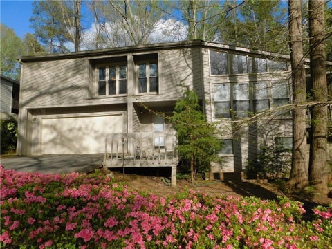 Homes For Rent - 1930 Annwicks Drive<br/> Marietta, GA 30062