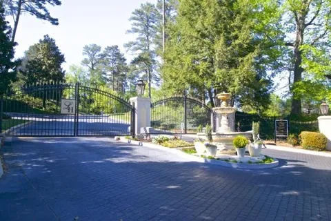 1112 Pine Heights Drive NE, Atlanta, GA 30324 - MLS#: 7521810