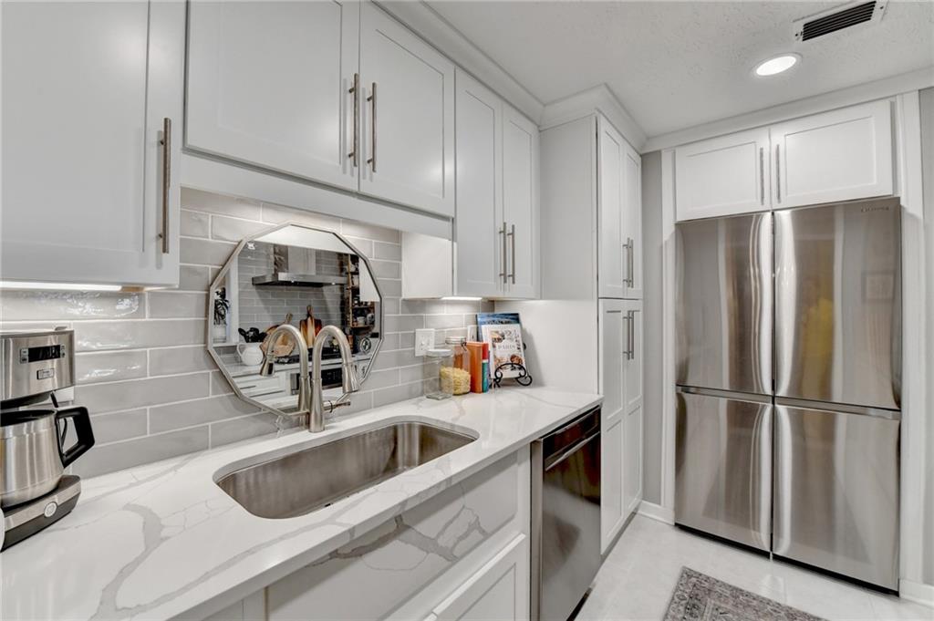 309 Berkeley Woods Drive, Duluth, Georgia image 22