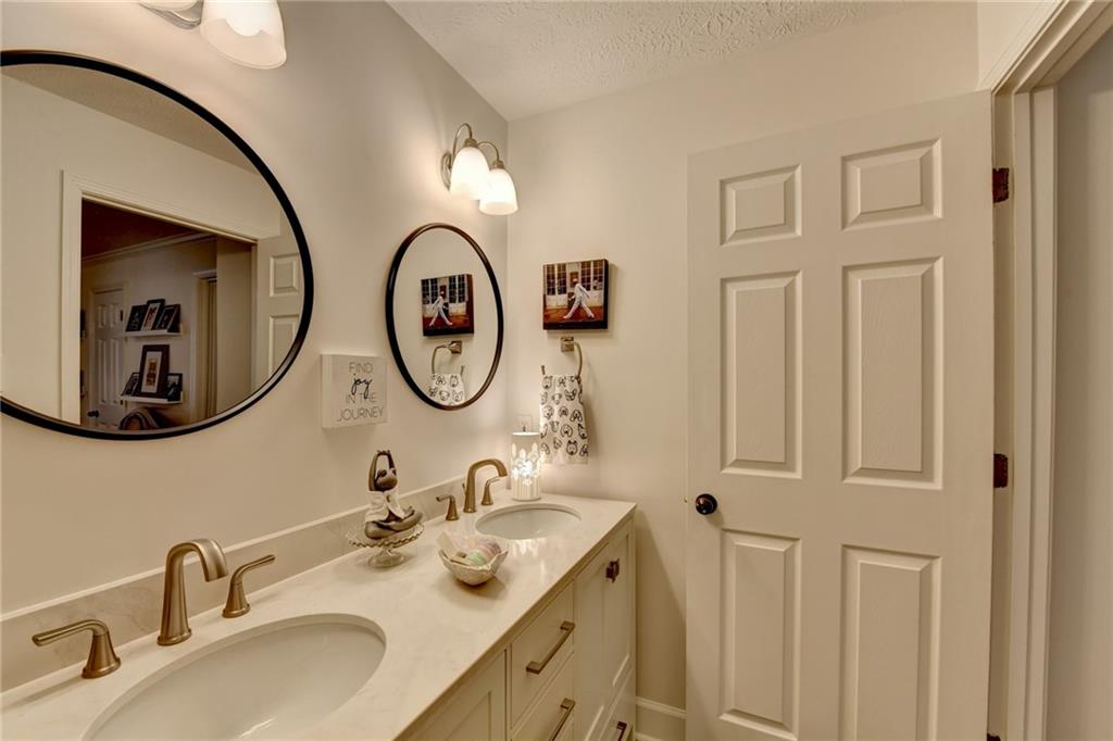 309 Berkeley Woods Drive, Duluth, Georgia image 33