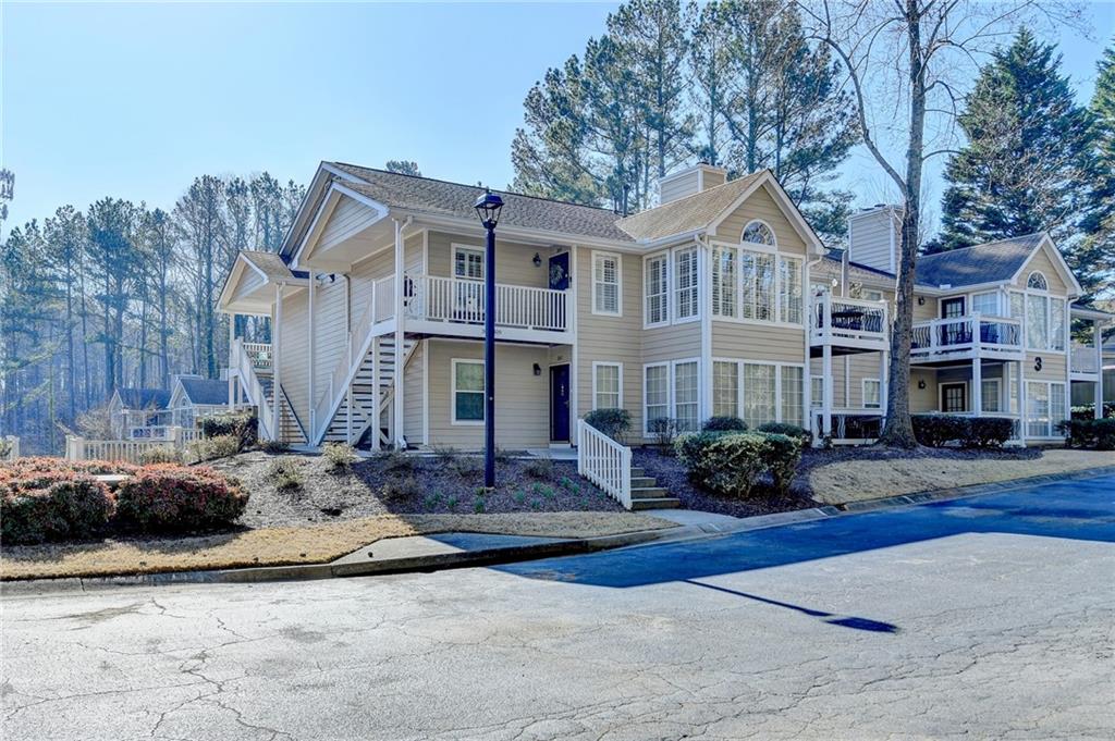 309 Berkeley Woods Drive, Duluth, Georgia image 3