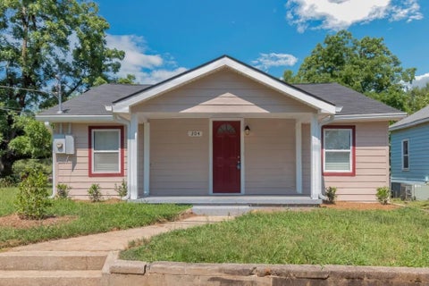 Homes For Sale - 204 Mill Street<br/> Barnesville, GA 30204