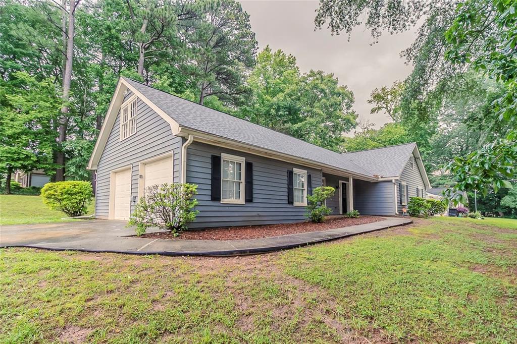4248 Wellington Hills Lane, Snellville, Georgia image 3