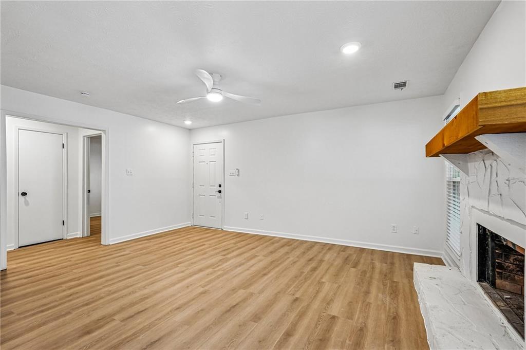 1001 Lake Pointe Circle