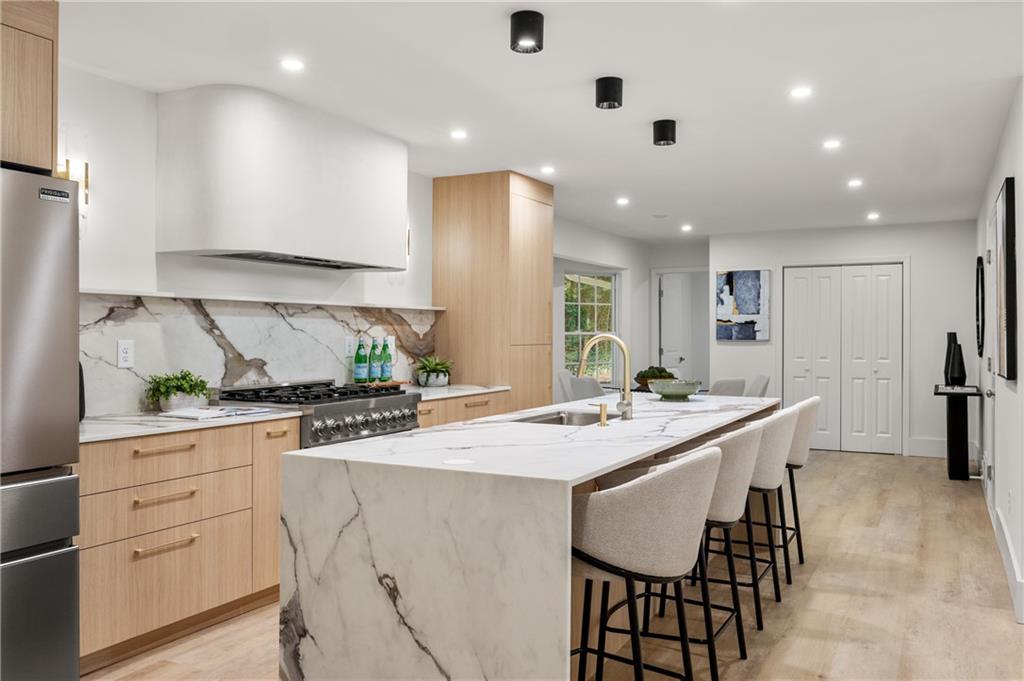 5259 Sanlee Lane