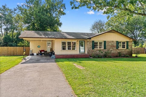 Homes For Sale - 123 Donna Street<br/> Calhoun, GA 30701
