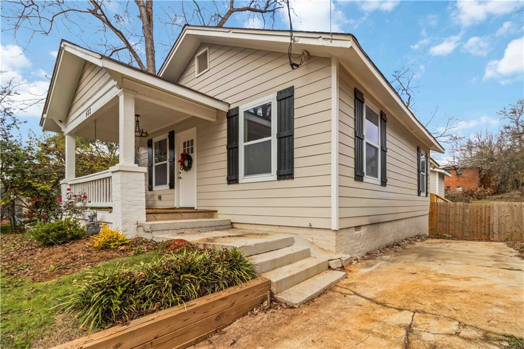 482 Kendrick Avenue SE