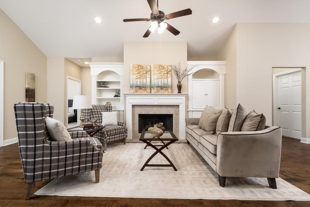320 Brookhaven Walk