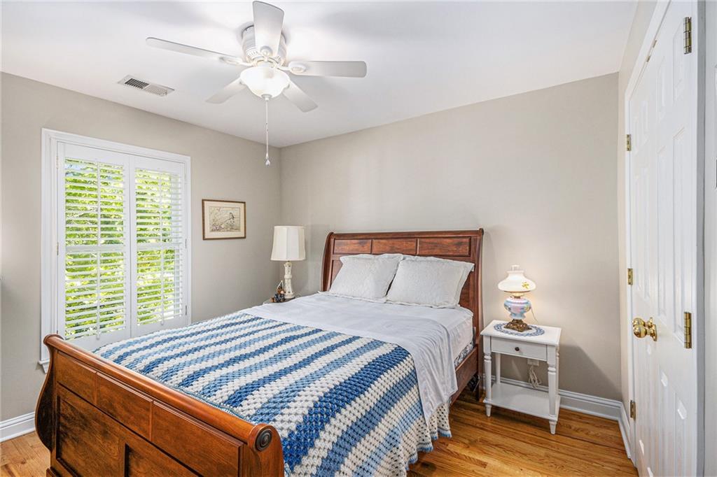 5004 Lake Mist Drive, Mableton, Georgia image 25