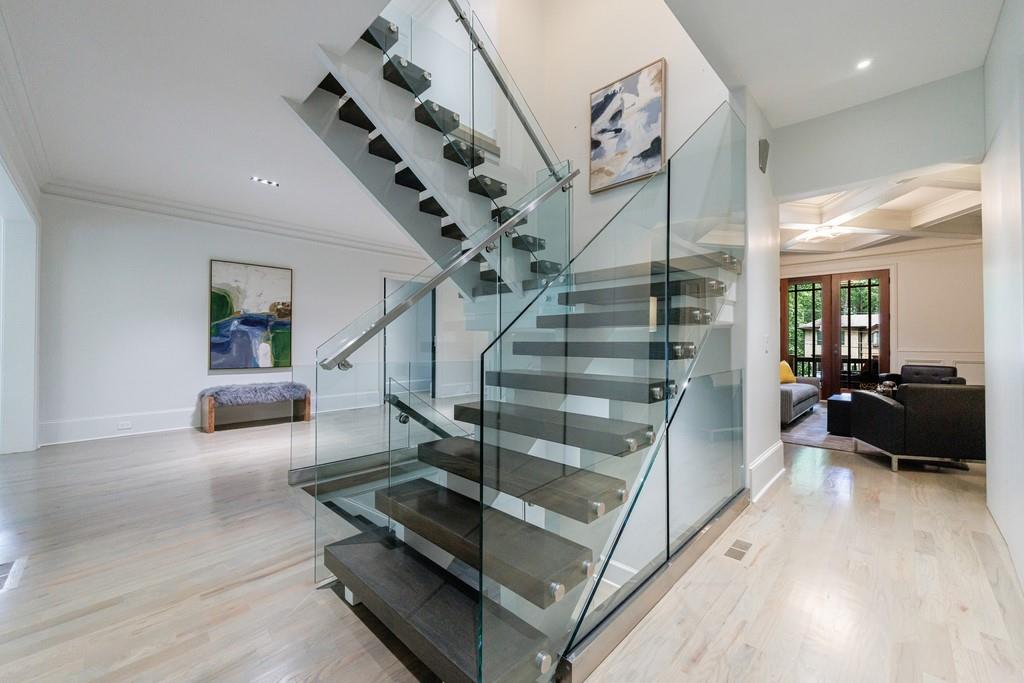 3117 W Roxboro Road, Atlanta, Georgia image 35