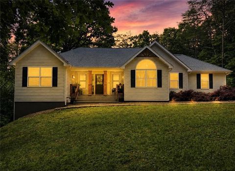 Homes For Sale - 227 Clarkesville Heights Dr Dr<br/> Habersham County, Clarkesville, GA 30523