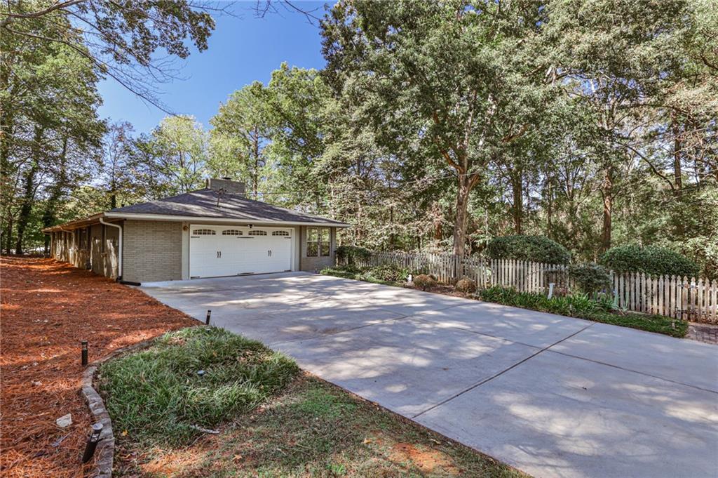Addison Heights - Residential