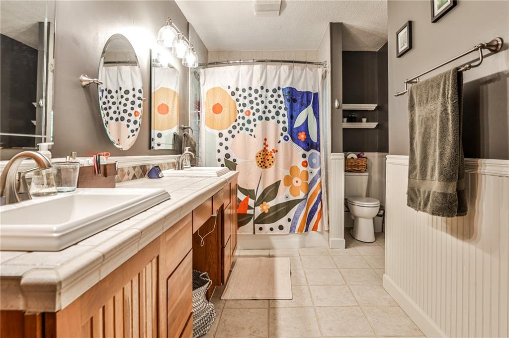 Addison Heights - Residential