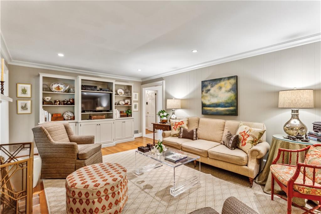 4590 Lake Forrest Drive, Atlanta, Georgia image 20