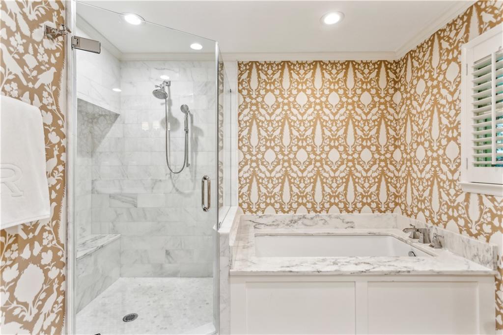 4590 Lake Forrest Drive, Atlanta, Georgia image 32