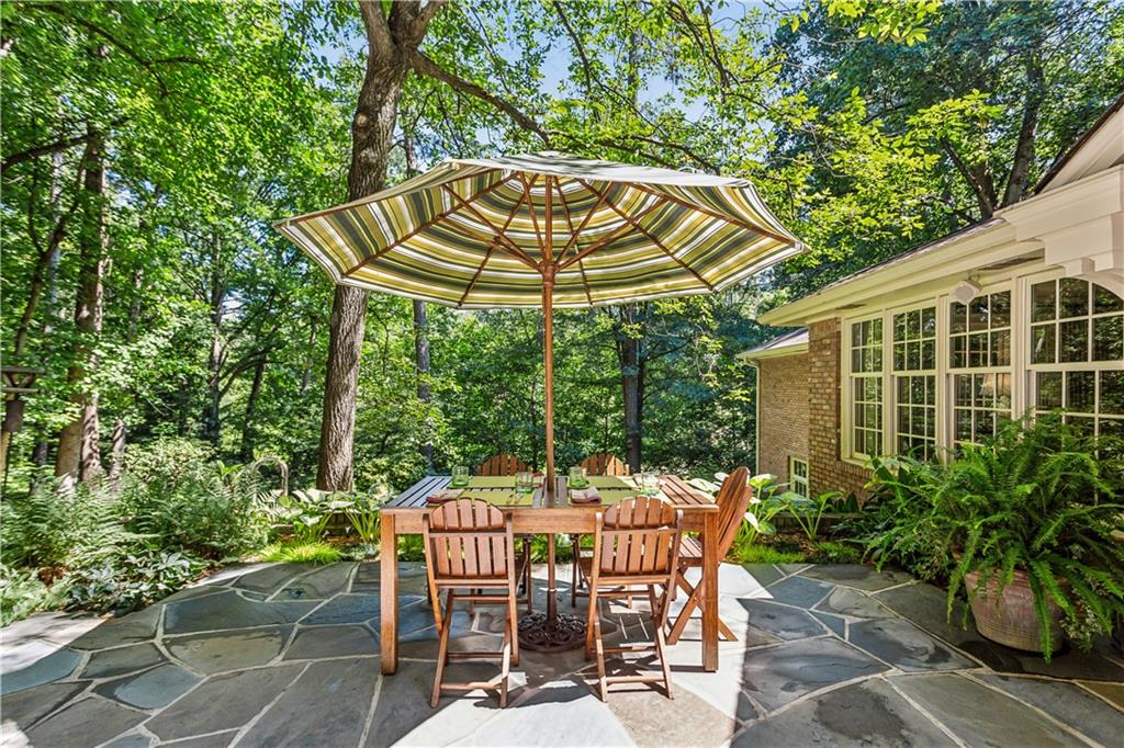 4590 Lake Forrest Drive, Atlanta, Georgia image 25